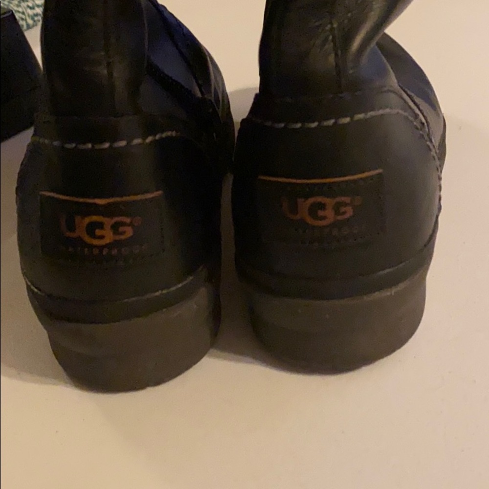 Ugg size 9 boots New never worn with Ugg box. - Picture 2 of 5
